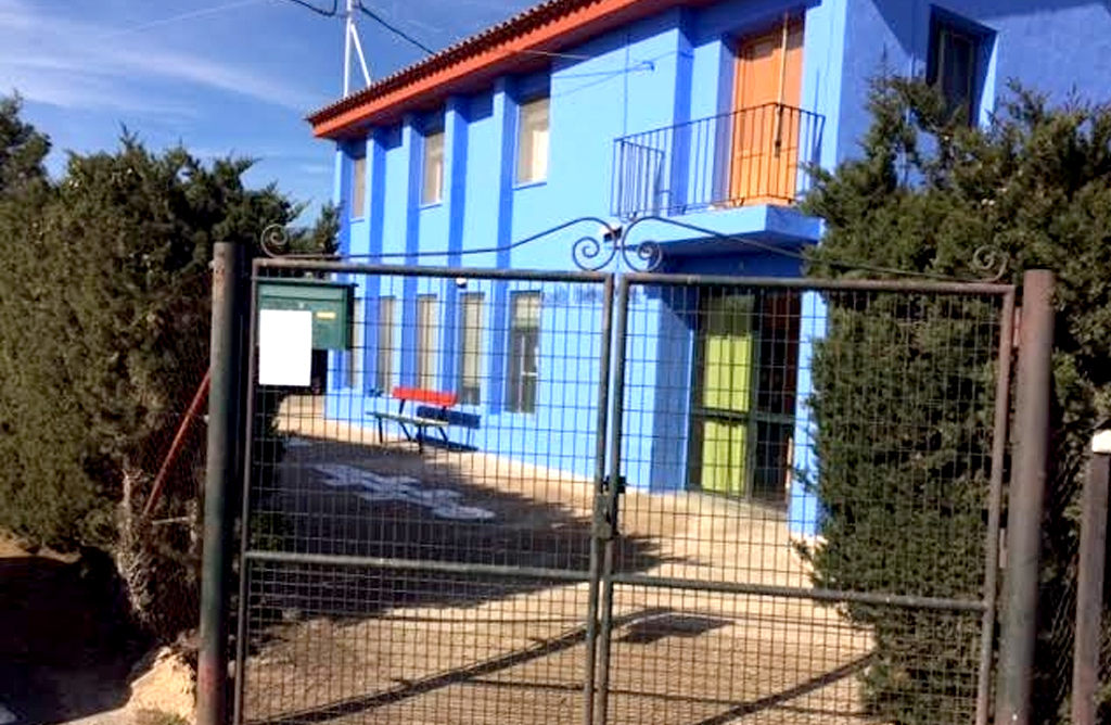 El Colegio de Lébor contará con un conserje desde abril hasta septiembre de este año
